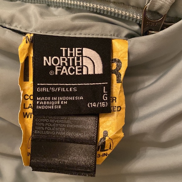 The North Face Girls’ Mossbud Swirl Reversible Jacket -  Jade - Picture 9 of 13